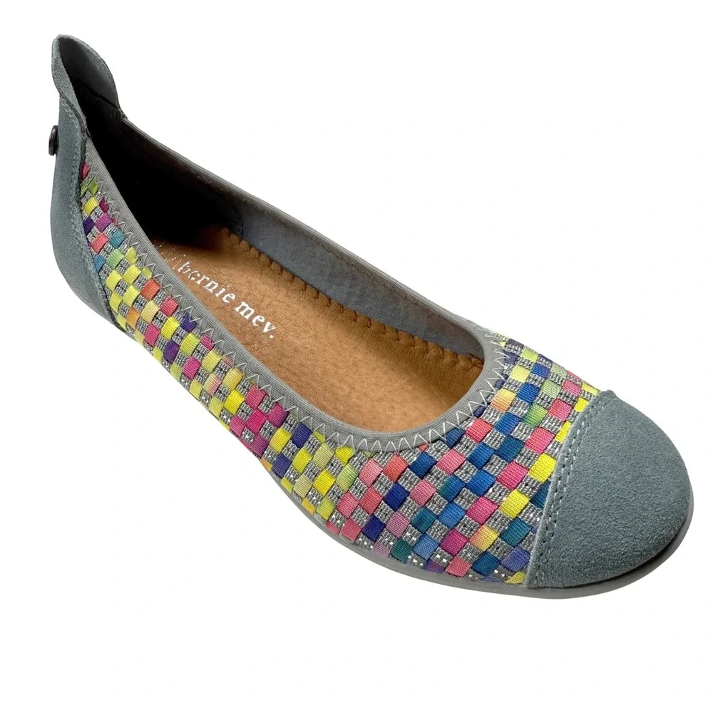 NIB Bernie Mev Bella Me Multicolor Woven Ballet Flats Comfort Shoes‎ Sz 39 US 8